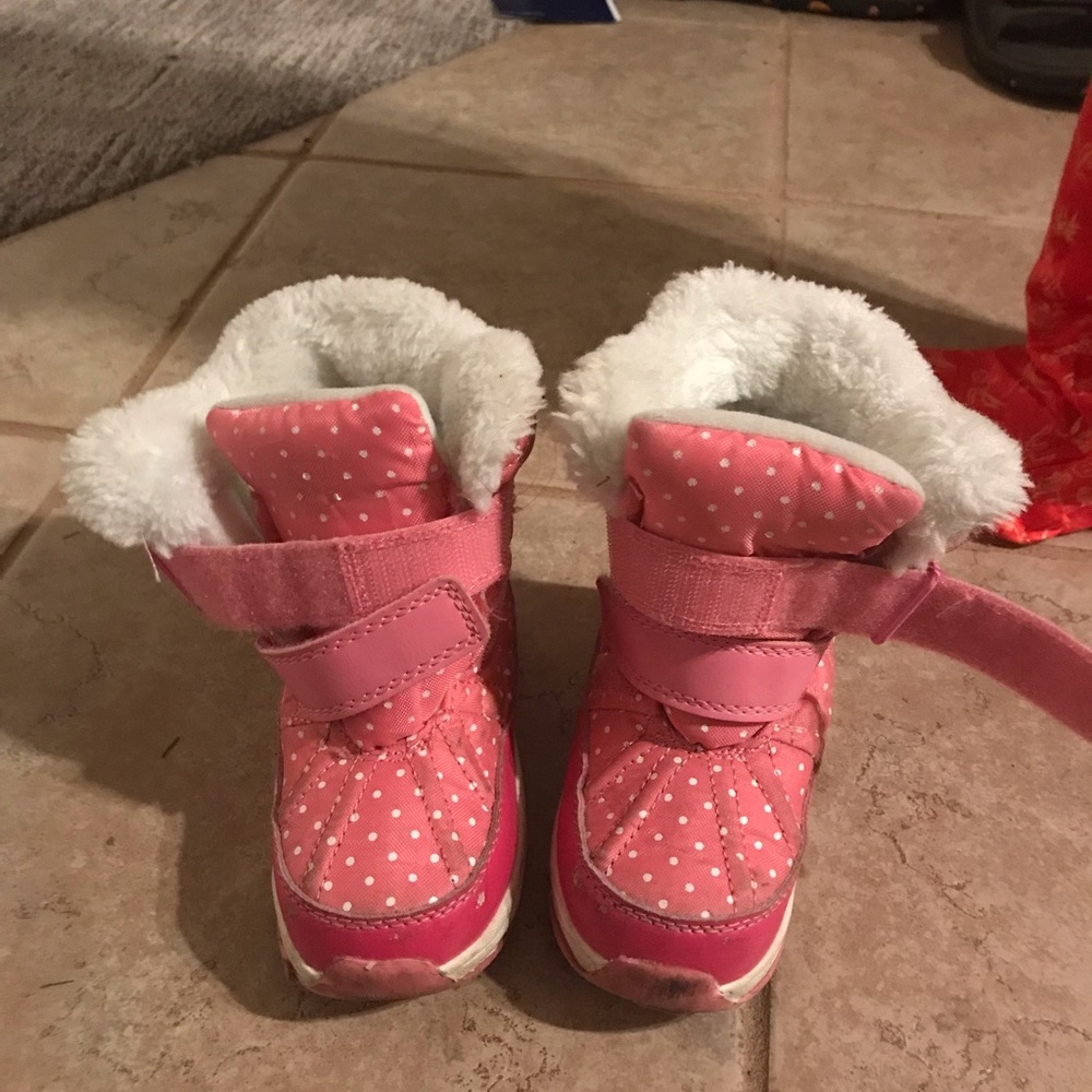 Carters winter snow boots size 9